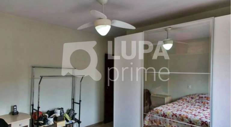 Imagem Casa com 3 Quartos à Venda, 300 m² em Jardim Guanca - São Paulo