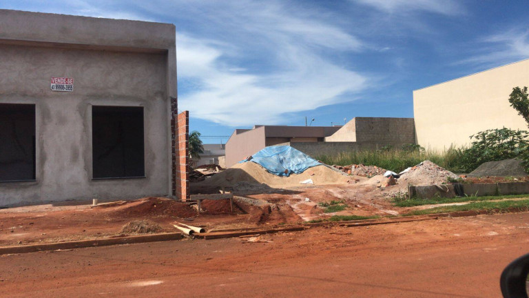 Terreno à Venda, 267 m² em Jardim Casa Branca - Arapongas