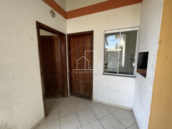Imagem Casa com 3 Quartos à Venda, 230 m² em São João Do Rio Vermelho - Florianópolis Imagem Casa com 3 Quartos à Venda, 230 m² em São João Do Rio Vermelho - Florianópolis