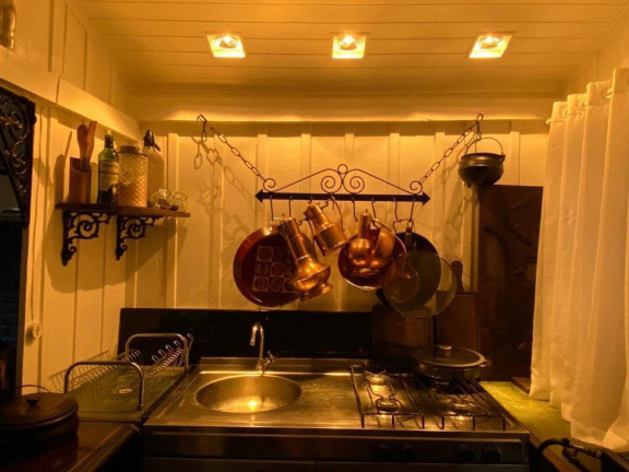 Imagem Casa com 2 Quartos à Venda, em Lagoa Da Conceição - Florianópolis Imagem Casa com 2 Quartos à Venda, em Lagoa Da Conceição - Florianópolis
