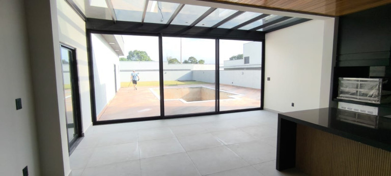Imagem Casa com 3 Quartos à Venda, 528 m² em Jardim Residencial Saint Patrick - Sorocaba Imagem Casa com 3 Quartos à Venda, 528 m² em Jardim Residencial Saint Patrick - Sorocaba