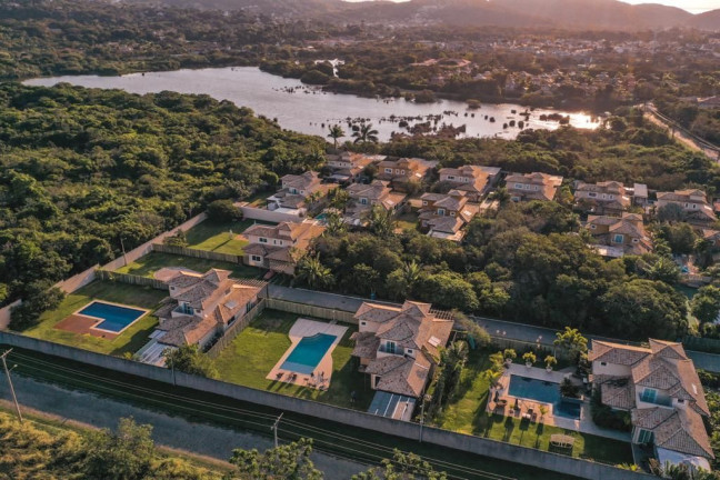 Imagem Casa com 4 Quartos à Venda, 250 m² em Centro - Armação Dos Búzios