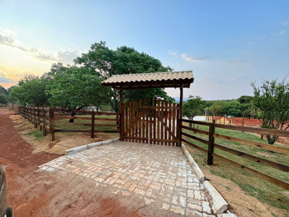Imagem Chácara com 3 Quartos à Venda, 1 m² em Serra Azul - Mateus Leme