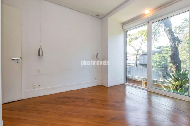 Imagem Casa com 3 Quartos à Venda, 360 m² em Jardim Paulista - São Paulo