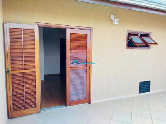 Imagem Casa com 3 Quartos à Venda, 200 m² em Jardim Sarapiranga - Jundiaí