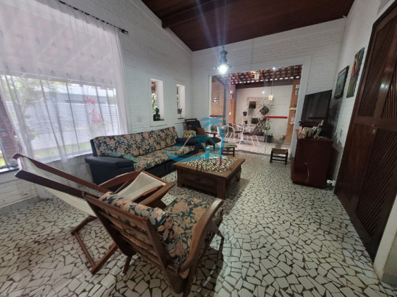 Imagem Casa com 5 Quartos à Venda, 200 m² em Itaguá - Ubatuba