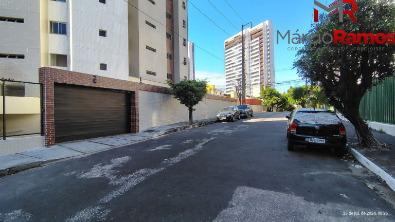 Imagem Imóvel com 4 Quartos à Venda, 136 m² em Cocó - Fortaleza
