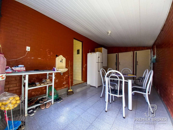 Imagem Casa com 4 Quartos à Venda, 221 m² em Bom Retiro - Teresópolis Imagem Casa com 4 Quartos à Venda, 221 m² em Bom Retiro - Teresópolis