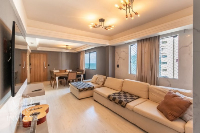 Imagem Apartamento com 3 Quartos à Venda, 134 m² em Centro - Balneário Camboriú Imagem Apartamento com 3 Quartos à Venda, 134 m² em Centro - Balneário Camboriú
