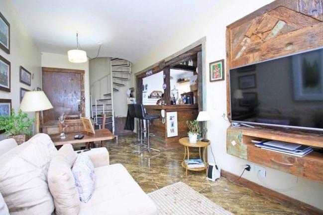 Imagem Apartamento com 2 Quartos à Venda, 107 m² em Menino Deus - Porto Alegre