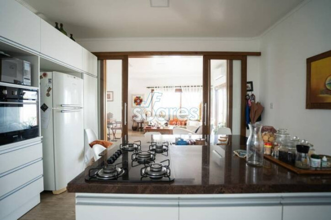 Imagem Sobrado com 5 Quartos à Venda, 390 m² em Laranjal - Pelotas Imagem Sobrado com 5 Quartos à Venda, 390 m² em Laranjal - Pelotas