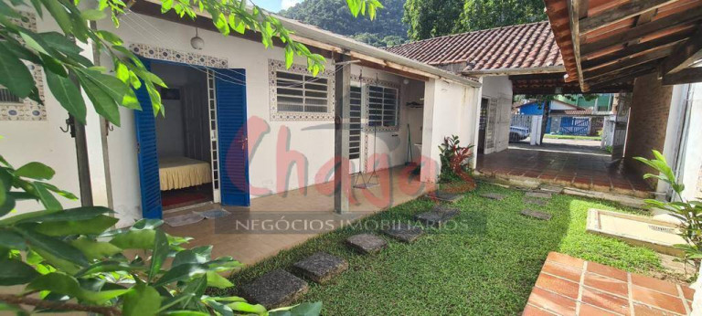 Imagem Casa com 5 Quartos à Venda, 360 m² em Sumaré - Caraguatatuba Imagem Casa com 5 Quartos à Venda, 360 m² em Sumaré - Caraguatatuba