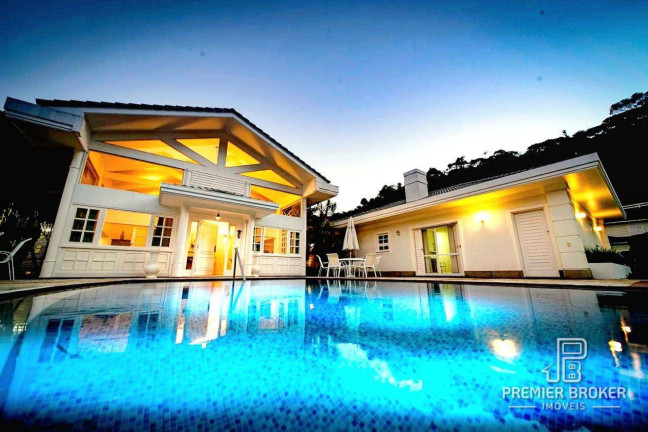 Imagem Casa com 4 Quartos à Venda, 515 m² em Comary - Teresópolis
