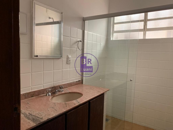 Imagem Sobrado com 4 Quartos à Venda, 393 m² em Quebec - Londrina