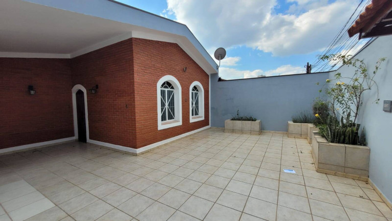 Imagem Casa com 3 Quartos à Venda, 300 m² em Vila Jundiainópolis - Jundiaí Imagem Casa com 3 Quartos à Venda, 300 m² em Vila Jundiainópolis - Jundiaí