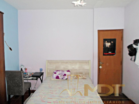 Imagem Casa com 3 Quartos à Venda, 200 m² em Trevo - Belo Horizonte