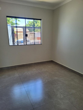 Imagem Casa com 3 Quartos à Venda, 70 m² em Conjunto Habitacional Sol Nascente - Maringa