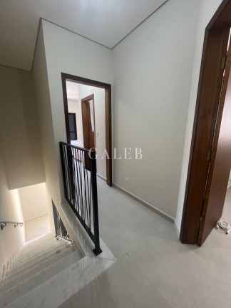 Imagem Casa com 3 Quartos à Venda, 147 m² em Vila Petrópolis - Atibaia Imagem Casa com 3 Quartos à Venda, 147 m² em Vila Petrópolis - Atibaia