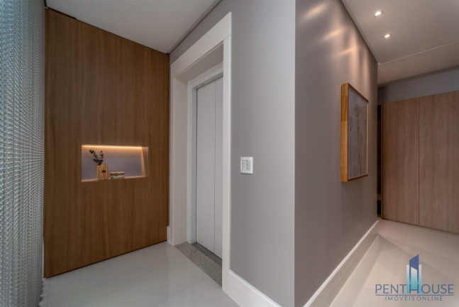 Imagem Apartamento com 4 Quartos à Venda, 238 m² em Centro - Balneário Camboriú Imagem Apartamento com 4 Quartos à Venda, 238 m² em Centro - Balneário Camboriú