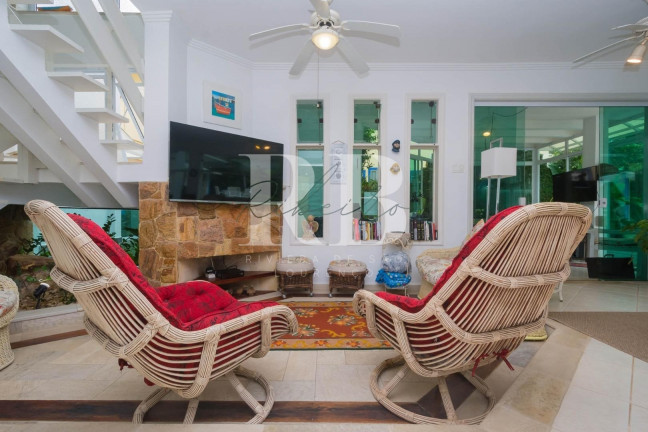 Imagem Imóvel com 4 Quartos à Venda,  em Riviera - Bertioga