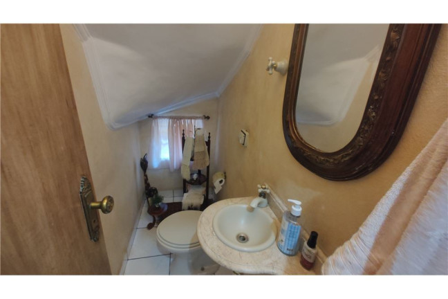 Imagem Casa com 3 Quartos à Venda, 207 m² em Vila Marari - São Paulo