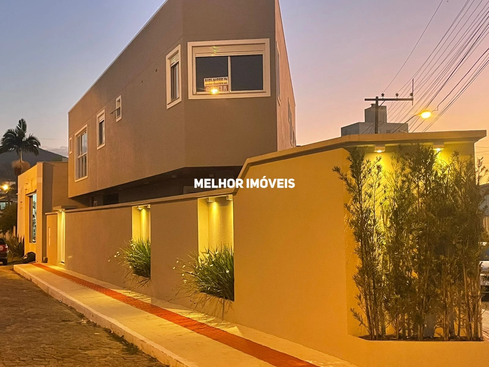 Imagem Casa com 3 Quartos à Venda, 225 m² em Centro - Camboriú