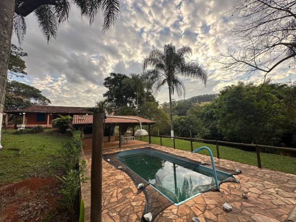 Imagem Chácara com 4 Quartos à Venda, 2.000 m² em Parque Do Lago - Itatiaiuçu