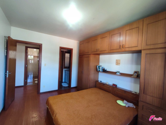 Imagem Casa com 4 Quartos à Venda, 213 m² em Pantanal - Florianópolis