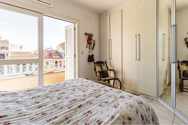 Imagem Casa com 2 Quartos à Venda, 78 m² em Guarujá - Porto Alegre