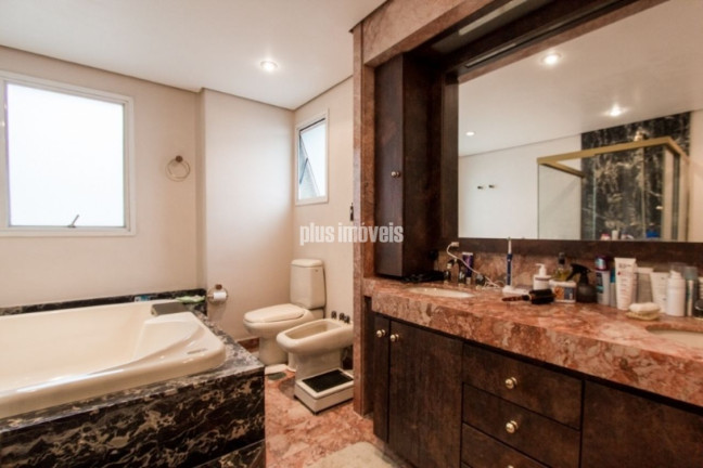 Imagem Apartamento com 4 Quartos para Alugar, 350 m² em Jardim América - São Paulo
