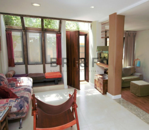 Imagem Casa com 3 Quartos à Venda, 144 m² em Brooklin - São Paulo Imagem Casa com 3 Quartos à Venda, 144 m² em Brooklin - São Paulo