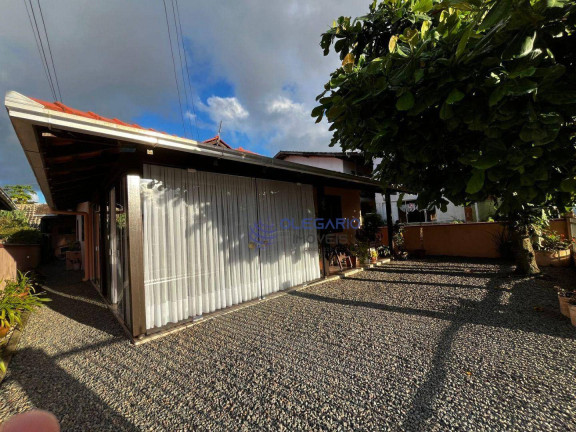 Casa com 5 Quartos à Venda, 178 m² em Centro - Penha