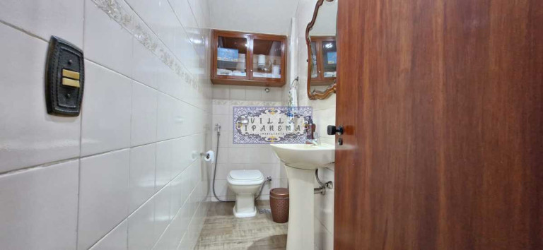 Imagem Casa de Vila com 6 Quartos à Venda, 300 m² em Tijuca - Rio De Janeiro Imagem Casa de Vila com 6 Quartos à Venda, 300 m² em Tijuca - Rio De Janeiro