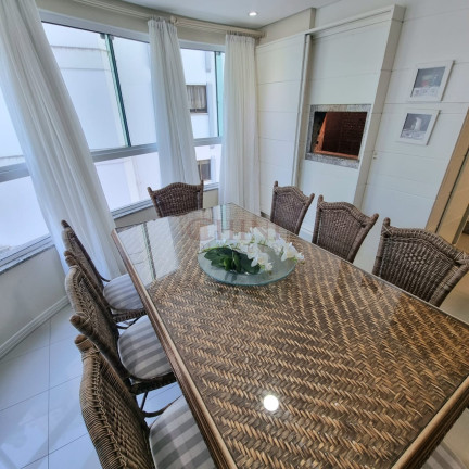 Imagem Apartamento com 3 Quartos à Venda, 136 m² em Centro - Balneário Camboriú Imagem Apartamento com 3 Quartos à Venda, 136 m² em Centro - Balneário Camboriú