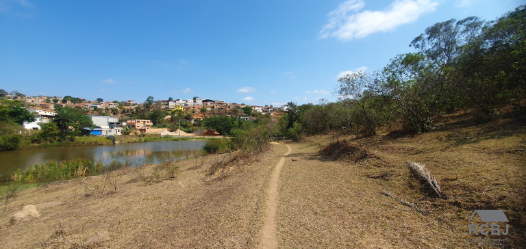 Imagem Terreno à Venda, em Novo Retiro - Esmeraldas Imagem Terreno à Venda, em Novo Retiro - Esmeraldas