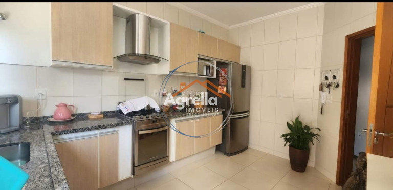 Imagem Casa com 3 Quartos à Venda, 185 m² em Parque Residencial Murayama - Mogi Mirim Imagem Casa com 3 Quartos à Venda, 185 m² em Parque Residencial Murayama - Mogi Mirim