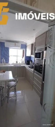 Imagem Sobrado com 2 Quartos à Venda, 113 m² em Centro - Camboriú
