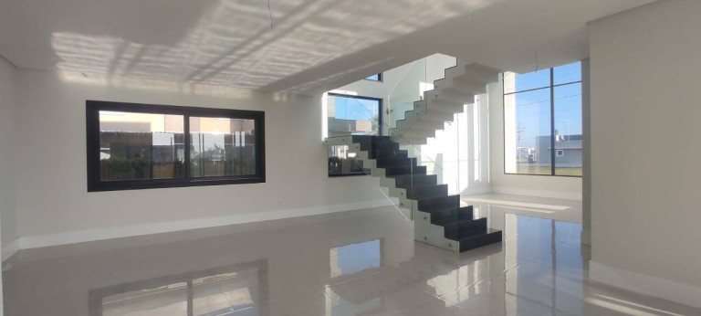 Imagem Casa com 5 Quartos à Venda, 600 m² em Atlântida Sul - Osório