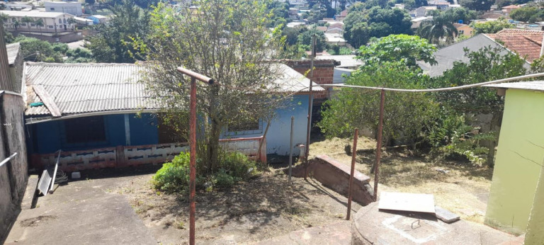Imagem Terreno à Venda, 402 m² em Pilarzinho - Curitiba Imagem Terreno à Venda, 402 m² em Pilarzinho - Curitiba