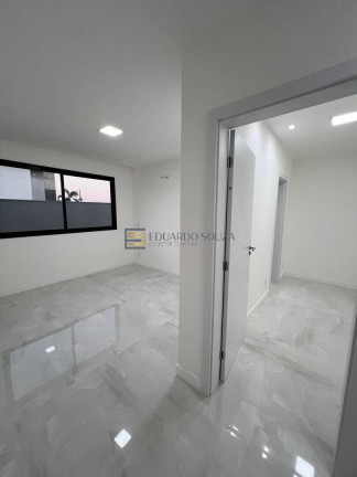 Imagem Casa com 4 Quartos à Venda, 790 m² em Interlagos - Vila Velha