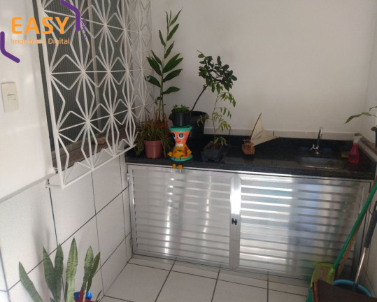 Imagem Imóvel com 4 Quartos à Venda, em Del Castilho - Rio De Janeiro Imagem Imóvel com 4 Quartos à Venda, em Del Castilho - Rio De Janeiro