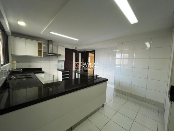 Imagem Imóvel com 3 Quartos à Venda, 266 m² em Batista Campos - Belém
