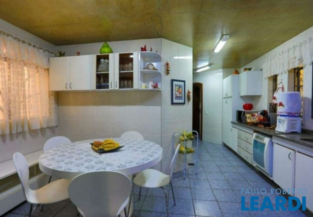 Imagem Sobrado com 4 Quartos à Venda, 400 m² em Vila Bastos - Santo André Imagem Sobrado com 4 Quartos à Venda, 400 m² em Vila Bastos - Santo André