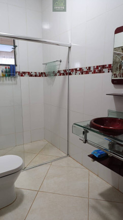 Imagem Casa com 3 Quartos à Venda, 450 m²
