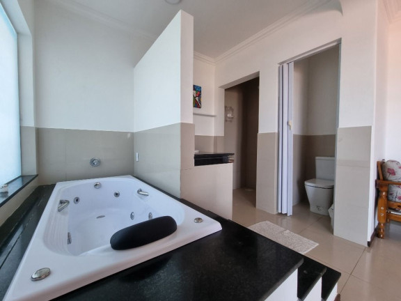 Imagem Casa com 7 Quartos à Venda, 519 m² em Centro Praia - Iguape