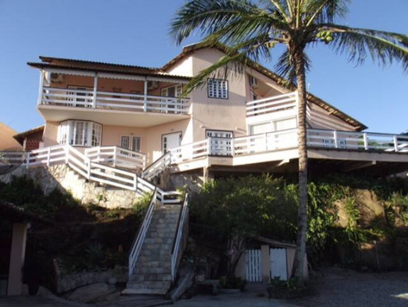 Casa com 3 Quartos à Venda, 307 m² em Porto Do Carro - Cabo Frio