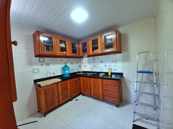Imagem Casa com 2 Quartos à Venda, 180 m² em Manuel Dias Branco - Fortaleza