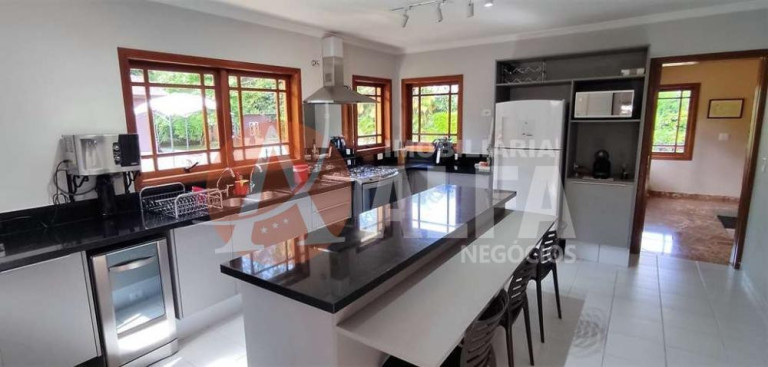 Imagem Casa com 3 Quartos à Venda, 1.500 m² em Algarve - Cotia
