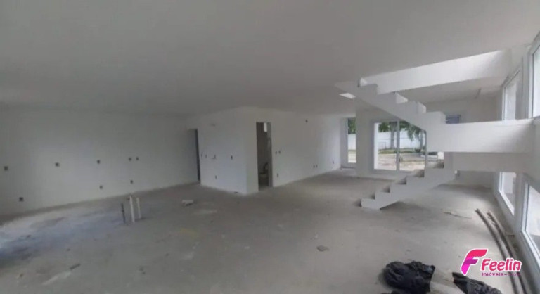 Casa de Condomínio com 5 Quartos à Venda, 288 m² em Cachoeira Do Bom Jesus - Florianópolis