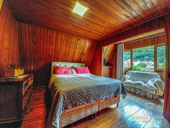 Imagem Casa com 2 Quartos à Venda, 126 m² em Jardim Cascata - Teresópolis Imagem Casa com 2 Quartos à Venda, 126 m² em Jardim Cascata - Teresópolis